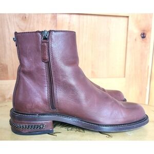 Aquatalia US 8.5 Brown Leather Flat Ankle Boots Quiet Luxury Side Zip Italy